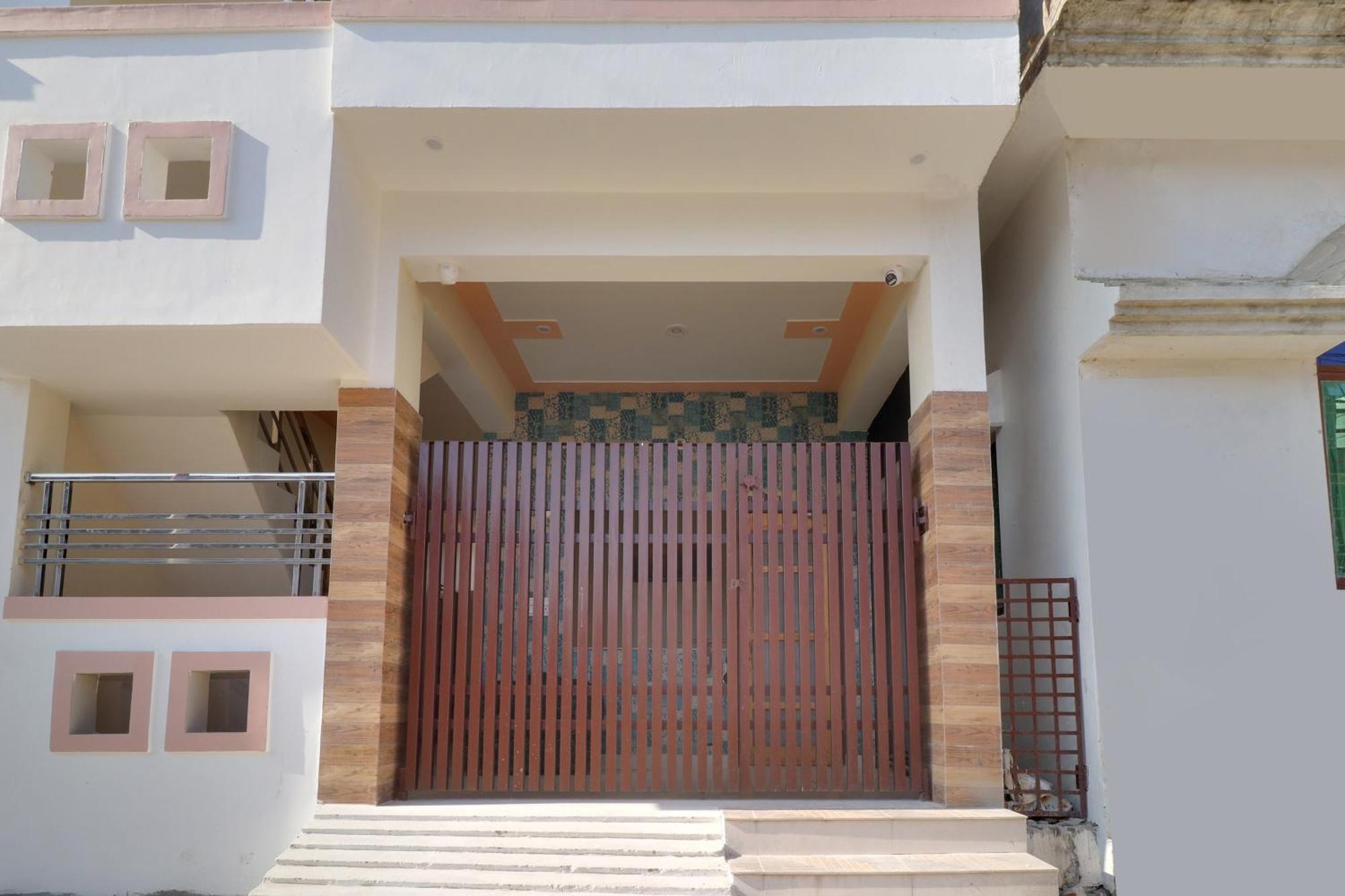 Hotel O Divine Home Jhājra المظهر الخارجي الصورة